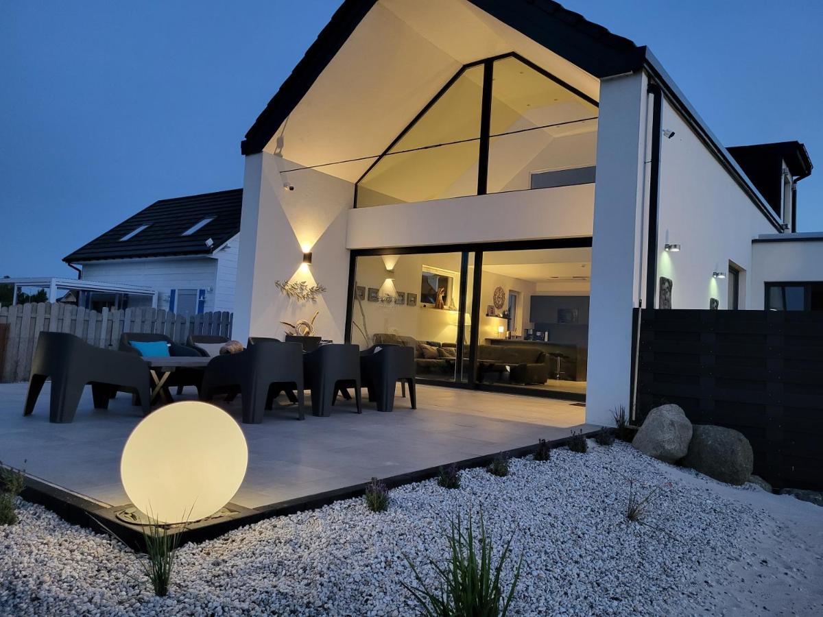 Robson Beach I Sauna, Jacuzzi Miedzywodzie Esterno foto