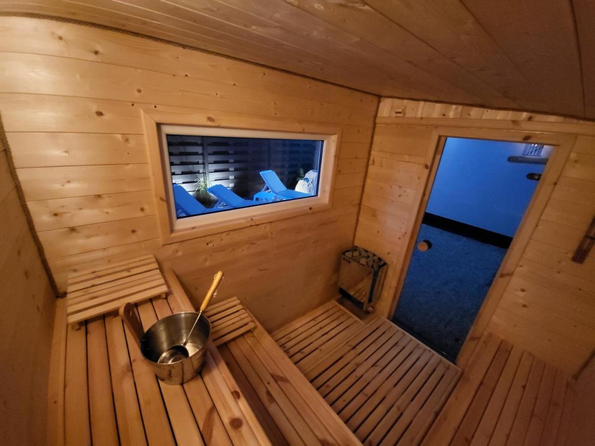 Robson Beach I Sauna, Jacuzzi Miedzywodzie Esterno foto