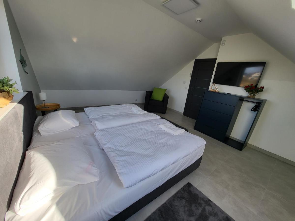 Robson Beach I Sauna, Jacuzzi Miedzywodzie Esterno foto